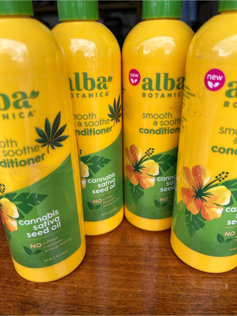 Alba Botanica Smooth & Soothe Conditioner – (Sativa Seed Oil 12fl oz)